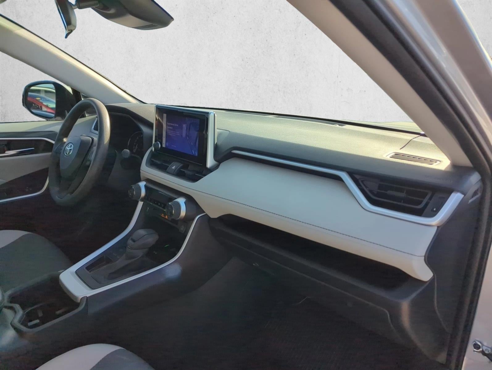 2024 Toyota RAV4 XLE FWD (Natl)