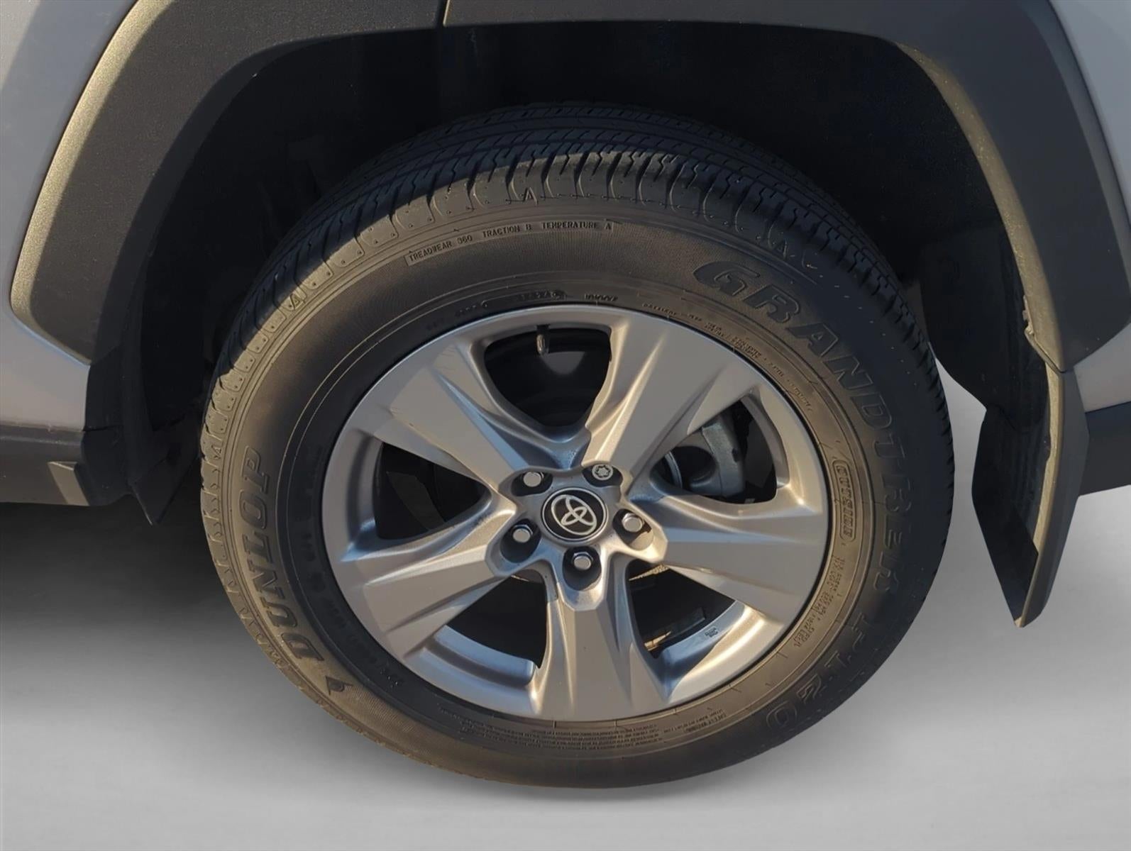 2024 Toyota RAV4 XLE FWD (Natl)