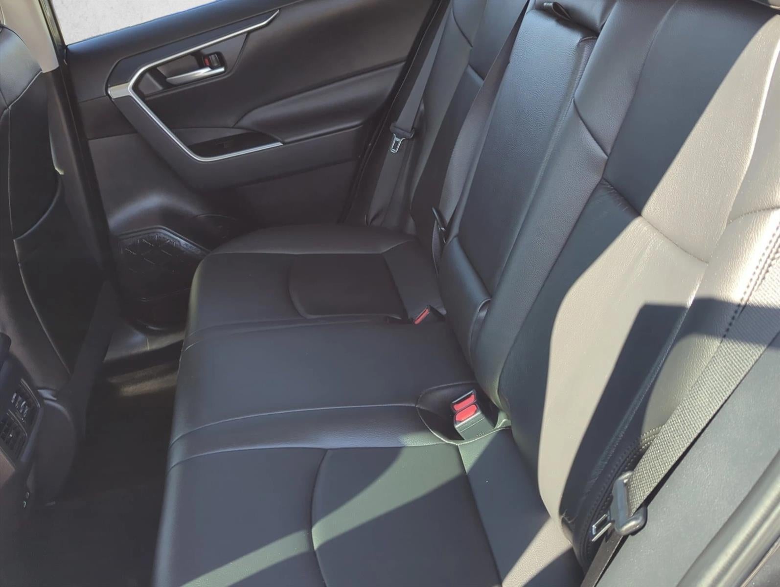 2025 Toyota RAV4 XLE FWD (Natl)