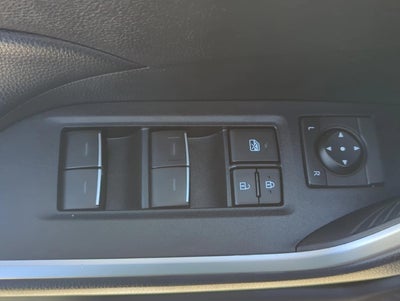 2025 Toyota RAV4 XLE FWD (Natl)