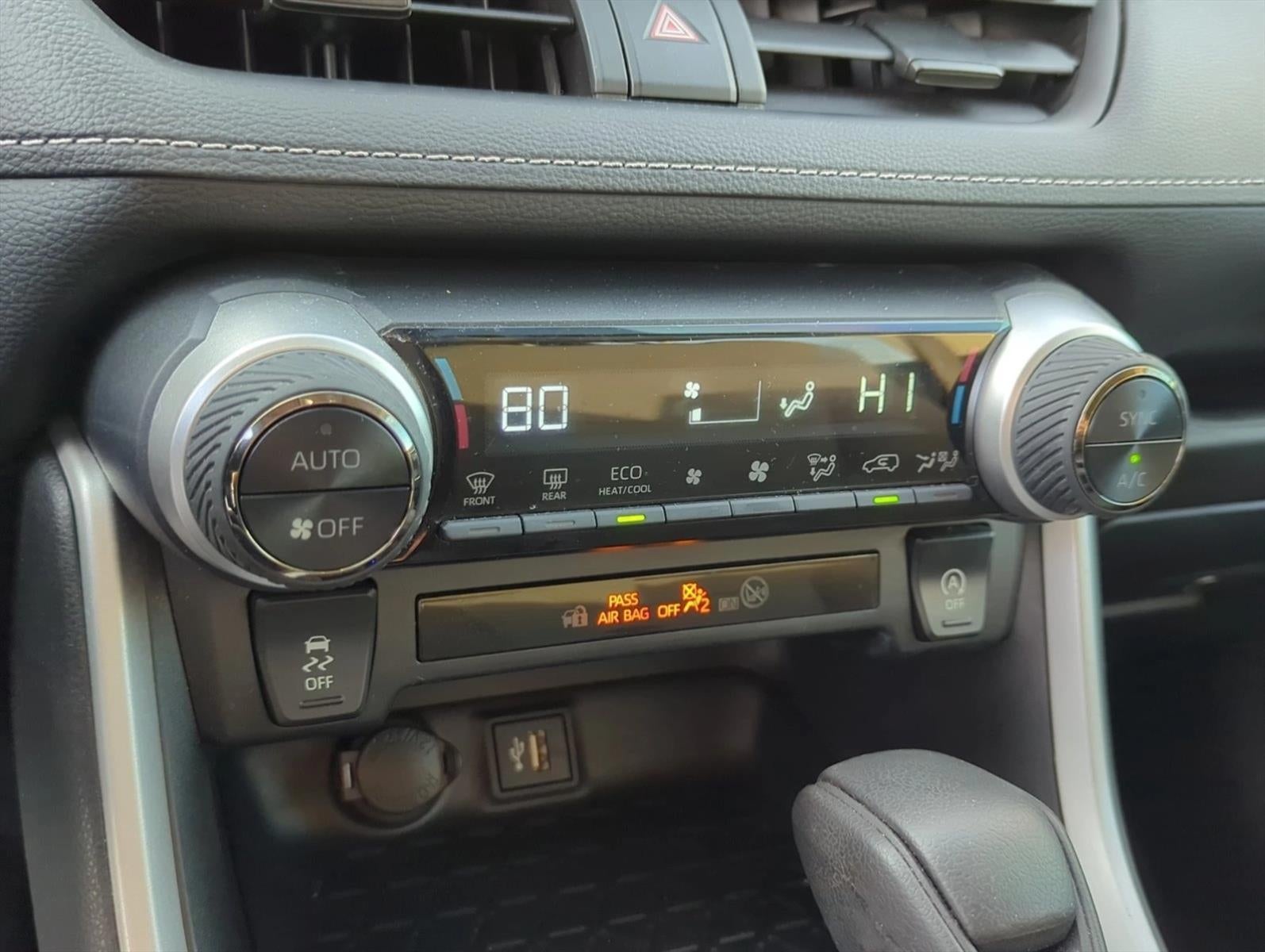 2023 Toyota RAV4 XLE FWD (GS)