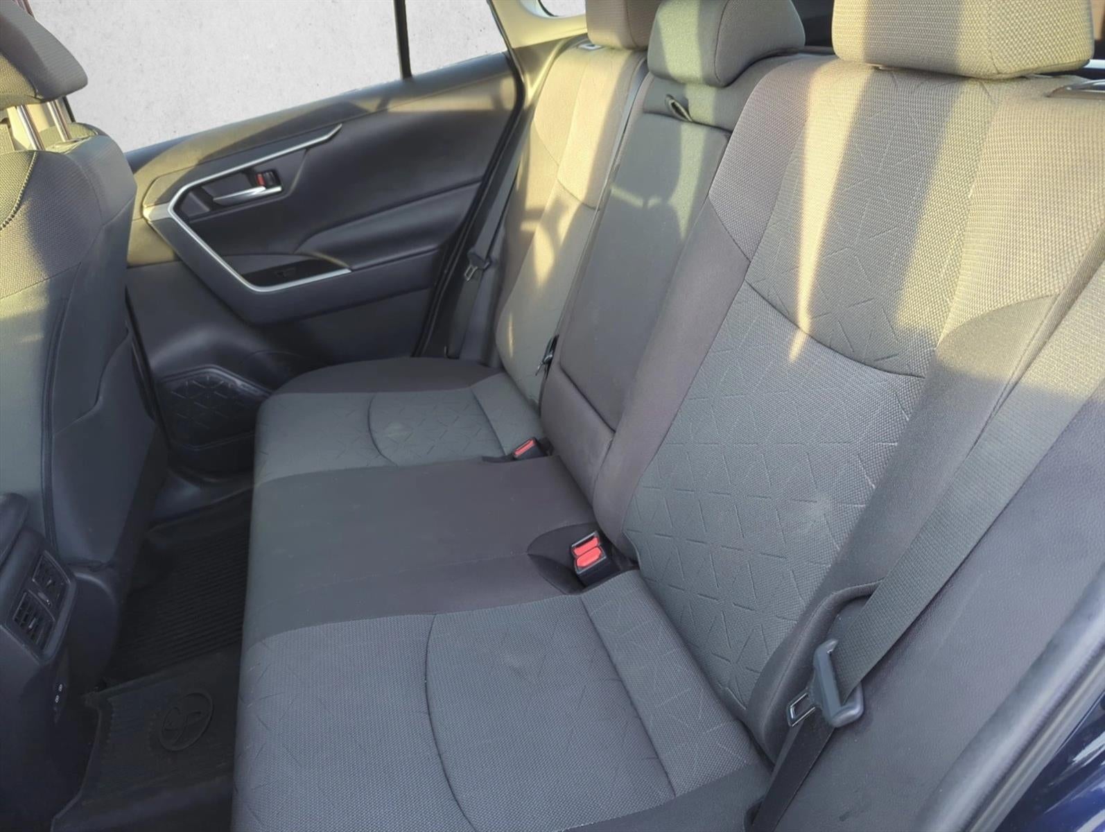 2023 Toyota RAV4 XLE FWD (GS)