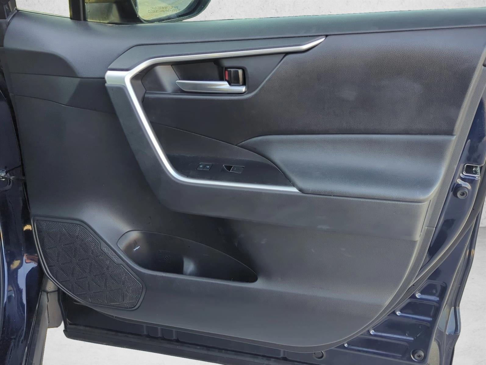 2023 Toyota RAV4 XLE FWD (GS)