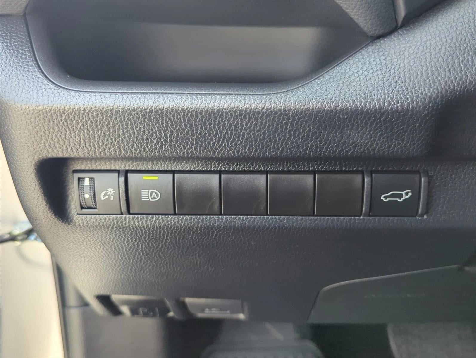 2024 Toyota RAV4 XLE FWD (Natl)
