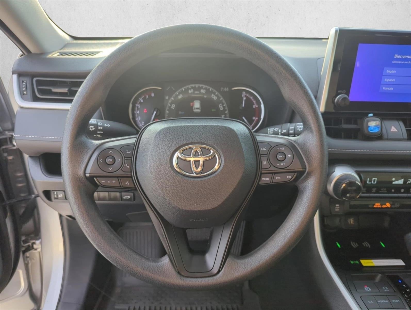 2024 Toyota RAV4 XLE FWD (Natl)