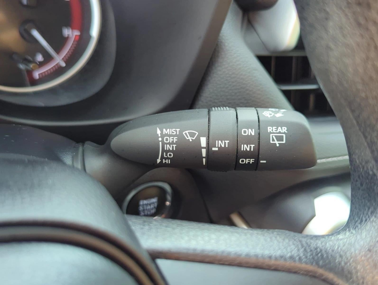 2024 Toyota RAV4 XLE FWD (Natl)