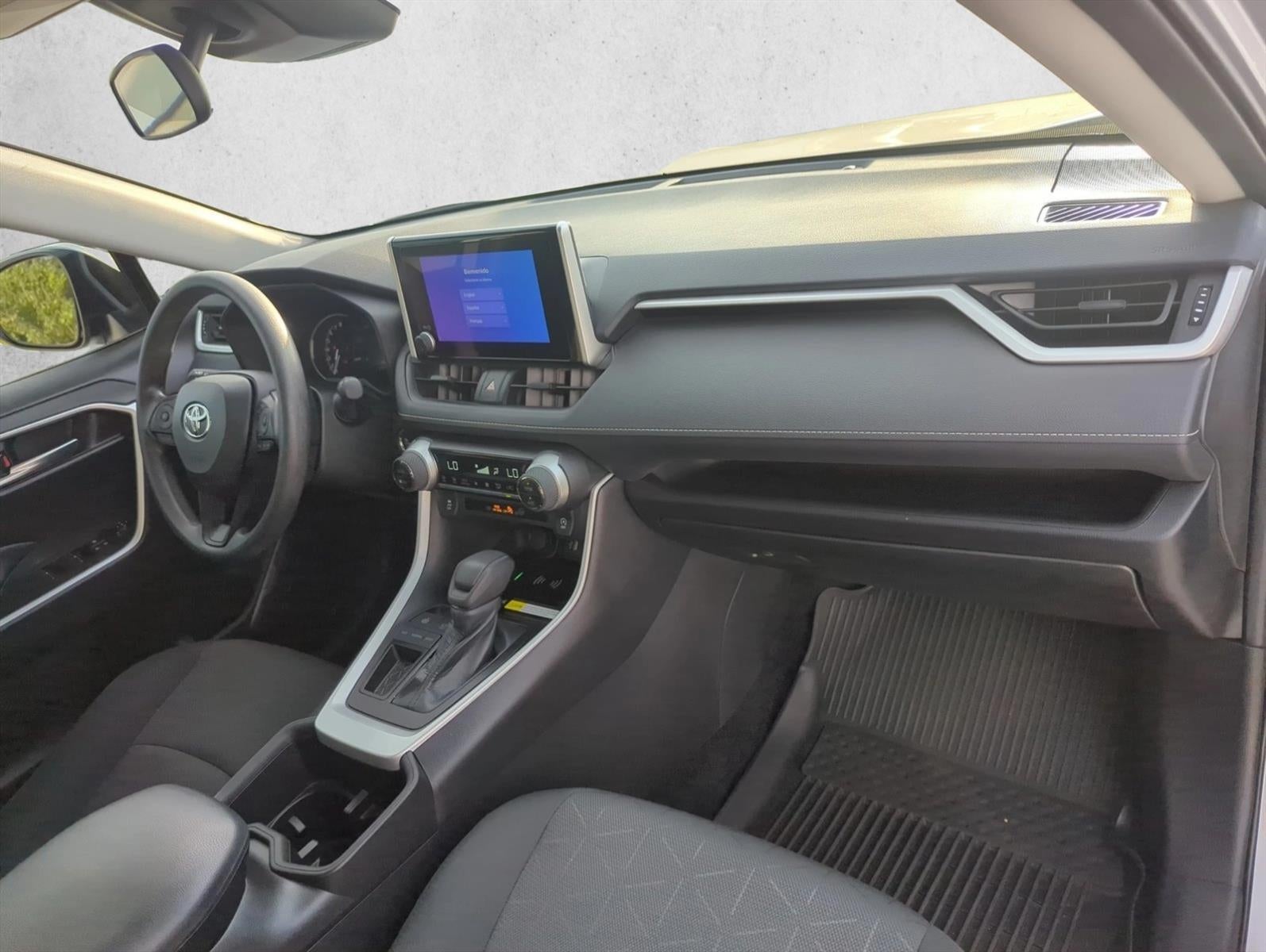 2024 Toyota RAV4 XLE FWD (Natl)