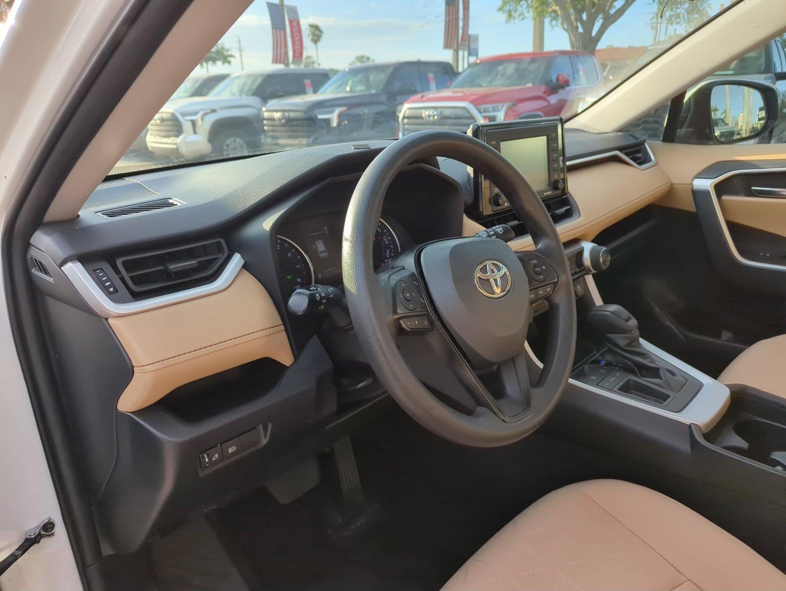 2021 Toyota RAV4 XLE FWD (GS)