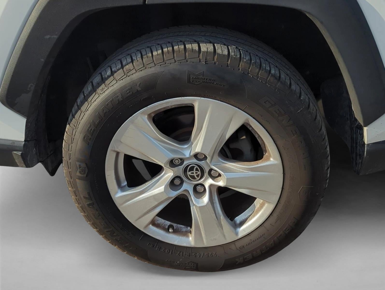 2021 Toyota RAV4 XLE FWD (GS)