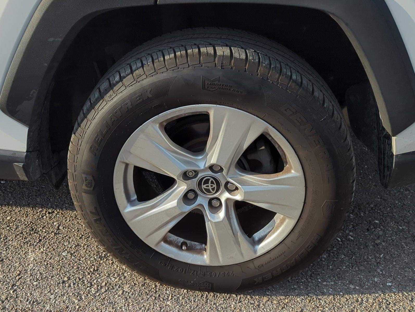 2021 Toyota RAV4 XLE FWD (GS)