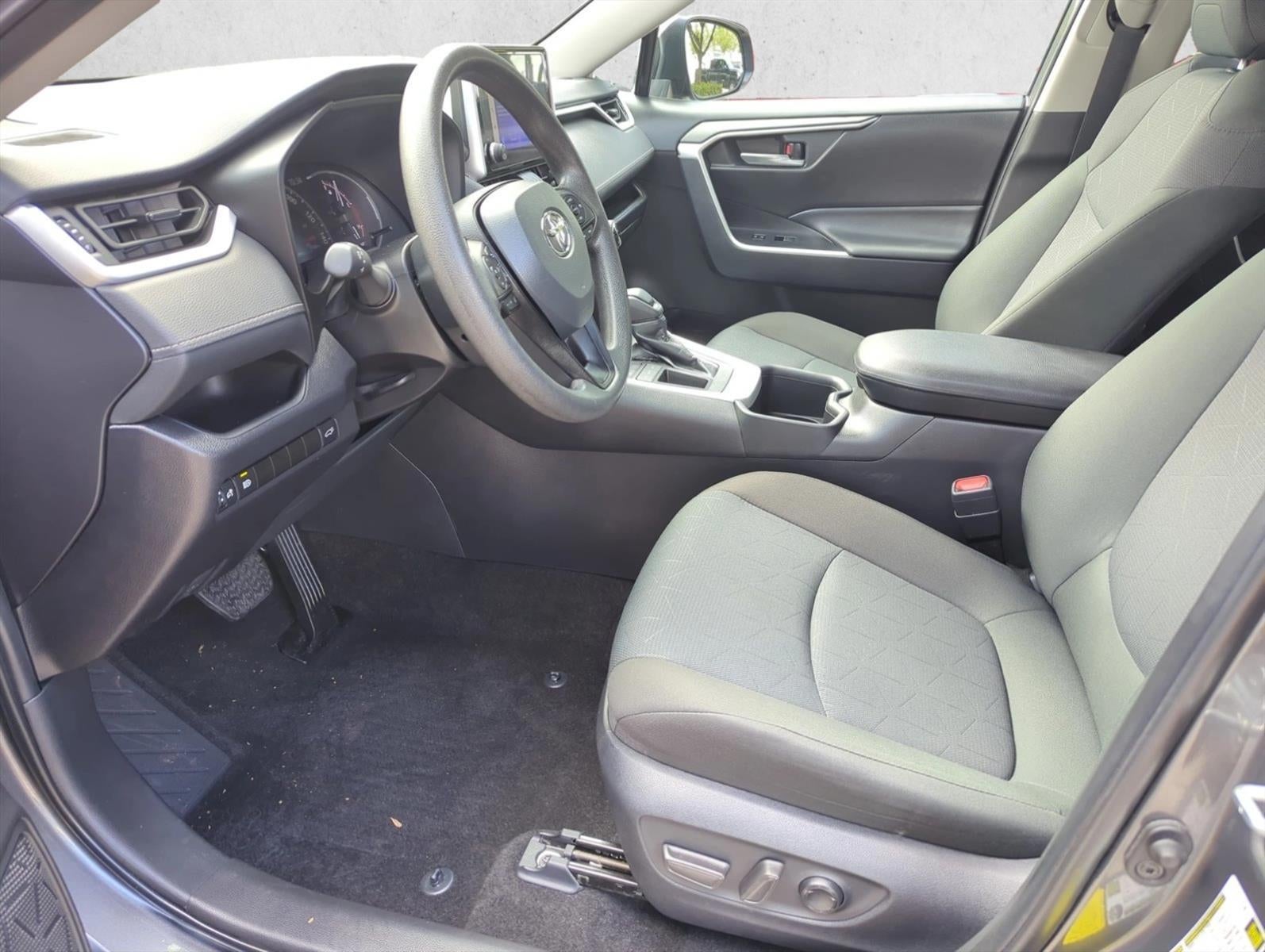 2024 Toyota RAV4 XLE FWD (Natl)