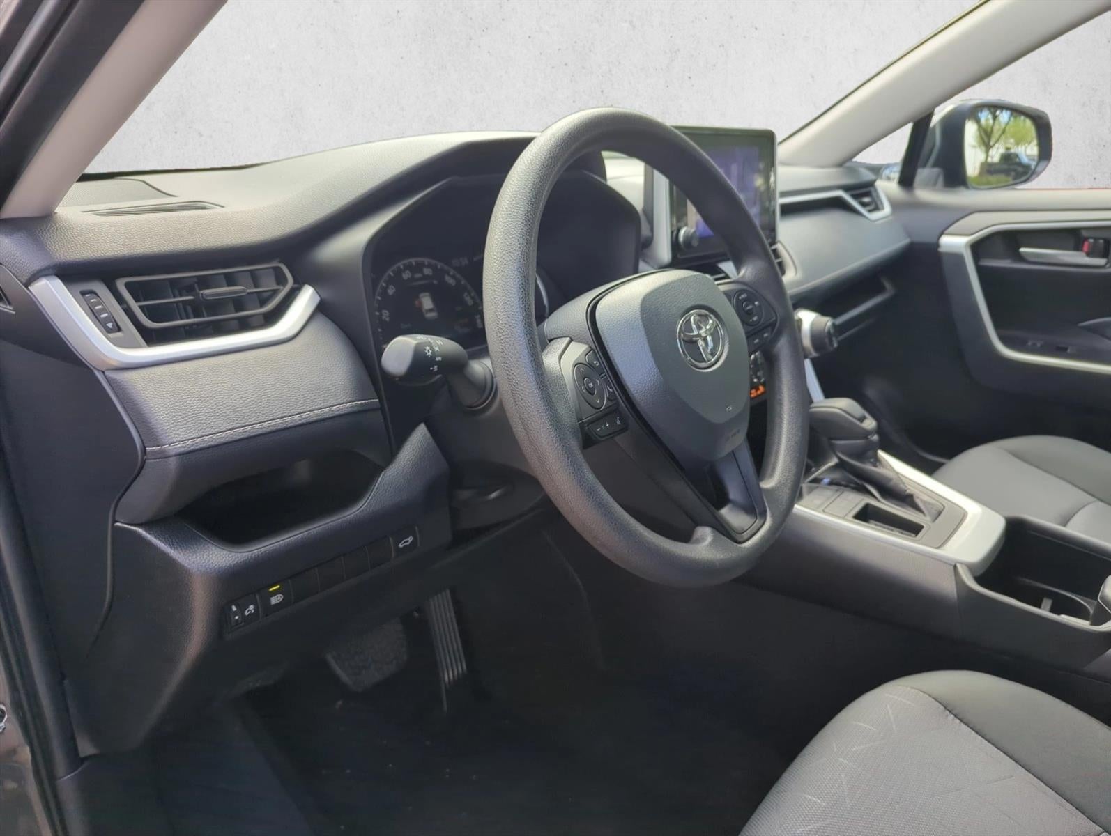 2024 Toyota RAV4 XLE FWD (Natl)