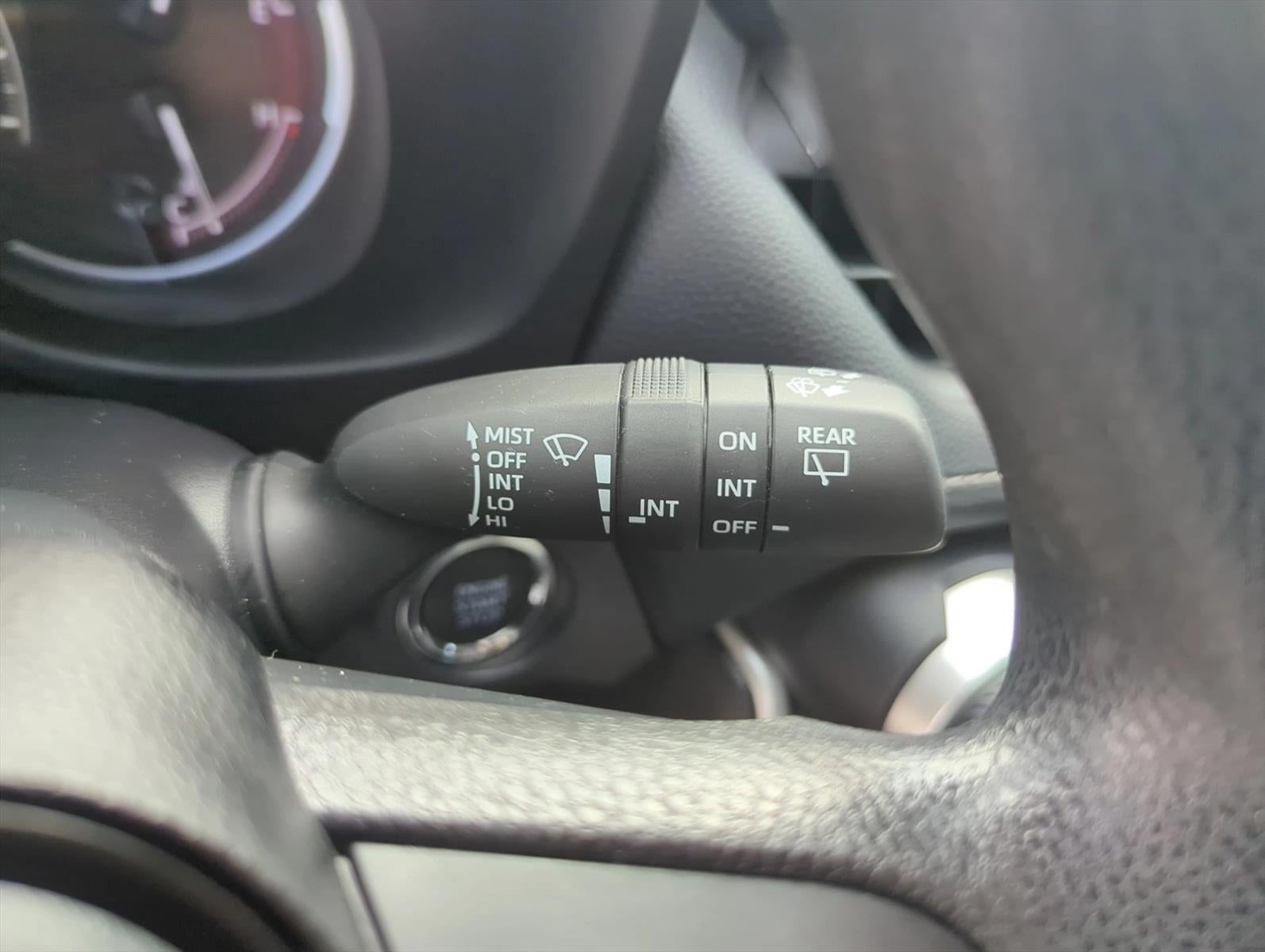 2024 Toyota RAV4 XLE FWD (Natl)