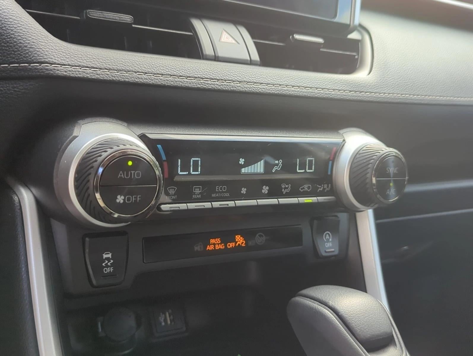 2024 Toyota RAV4 XLE FWD (Natl)