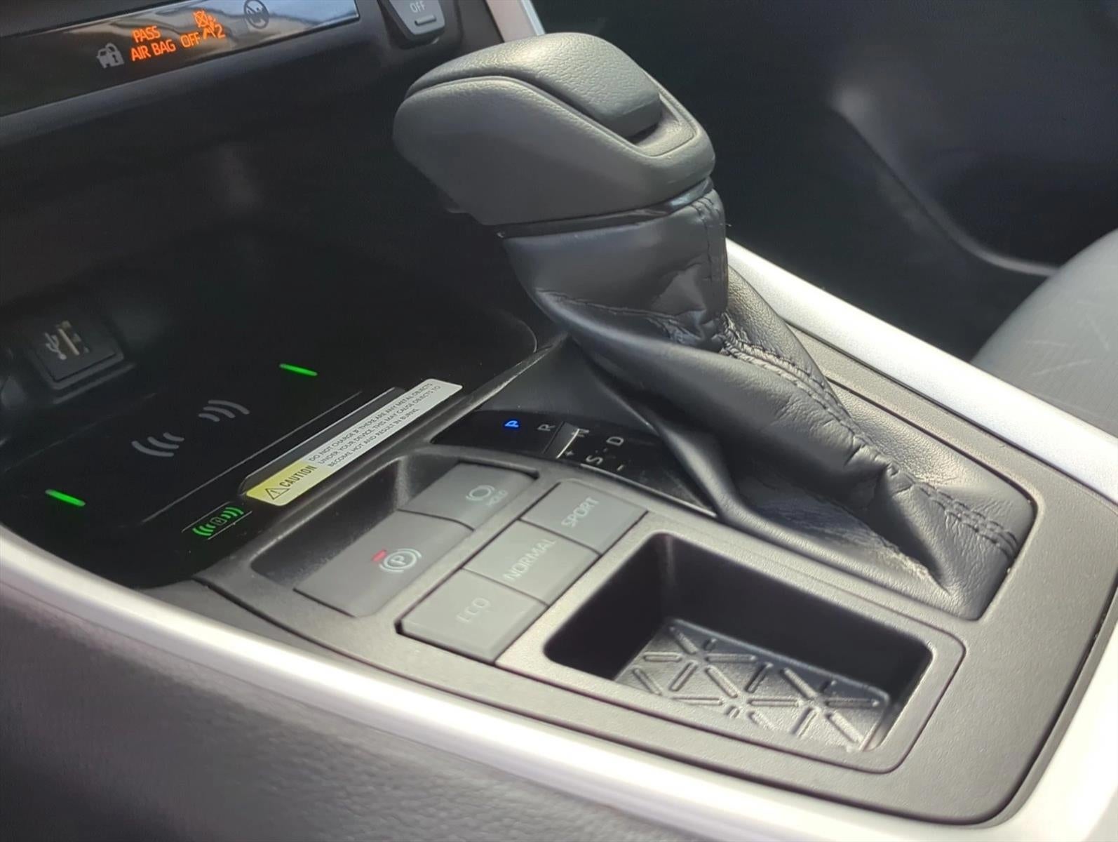 2024 Toyota RAV4 XLE FWD (Natl)