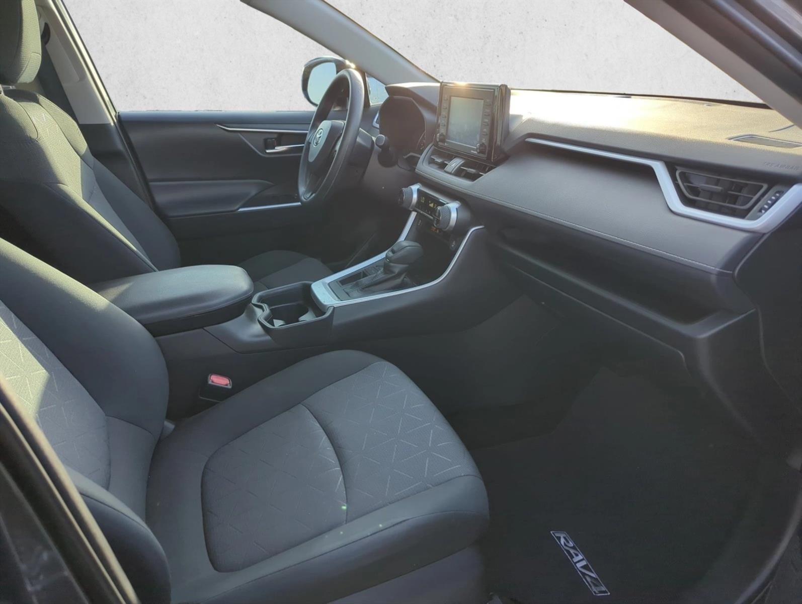 2021 Toyota RAV4 XLE FWD (GS)
