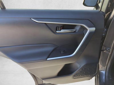 2021 Toyota RAV4 XLE FWD (GS)