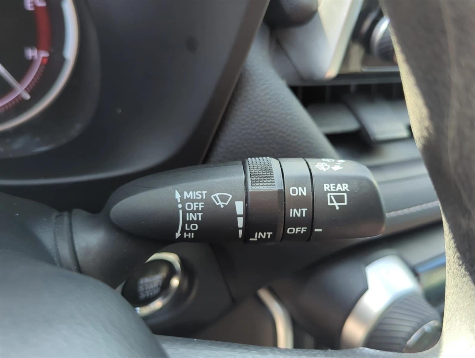 2023 Toyota RAV4 XLE FWD (GS)