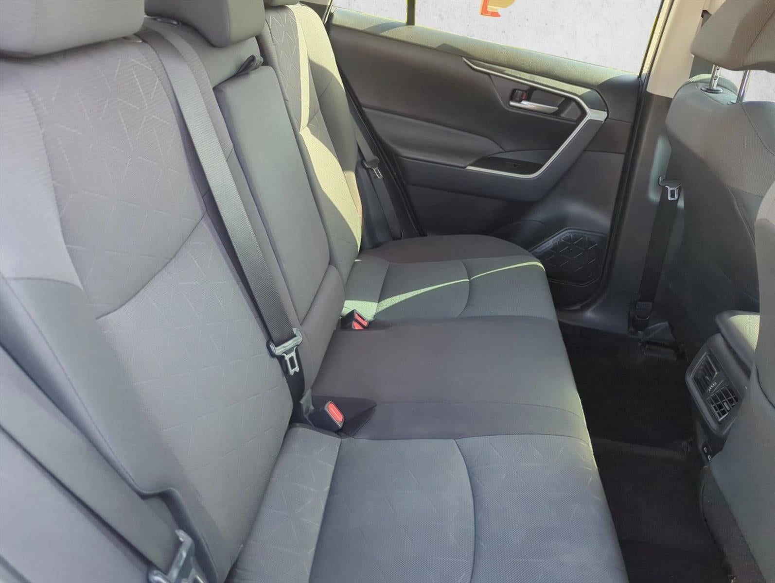 2023 Toyota RAV4 XLE FWD (GS)