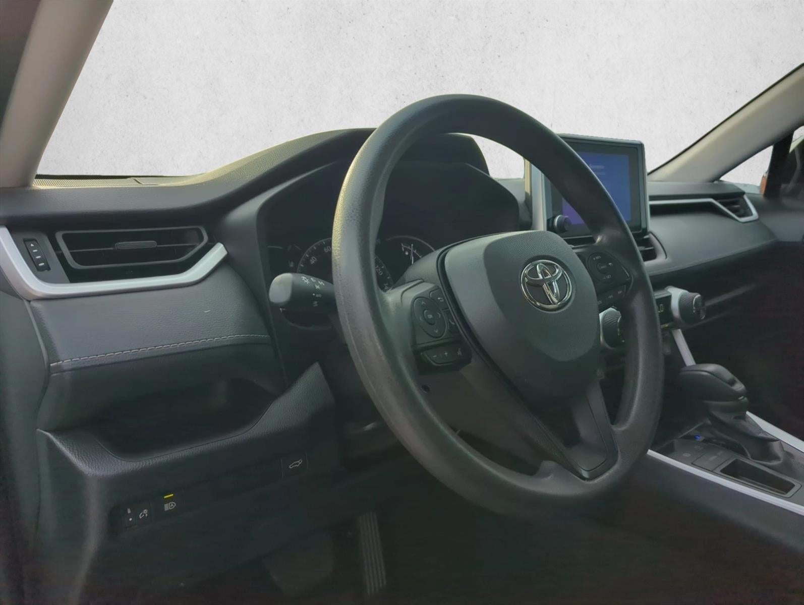2024 Toyota RAV4 XLE FWD (Natl)
