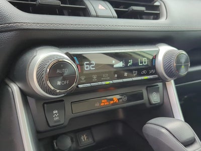2024 Toyota RAV4 XLE FWD (Natl)