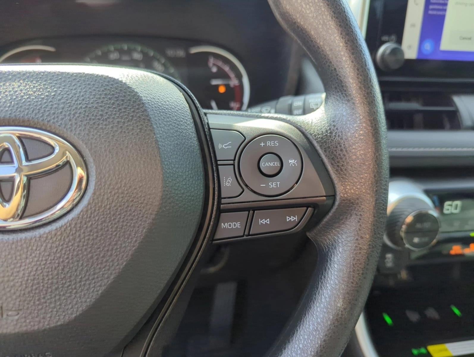 2025 Toyota RAV4 XLE FWD (Natl)