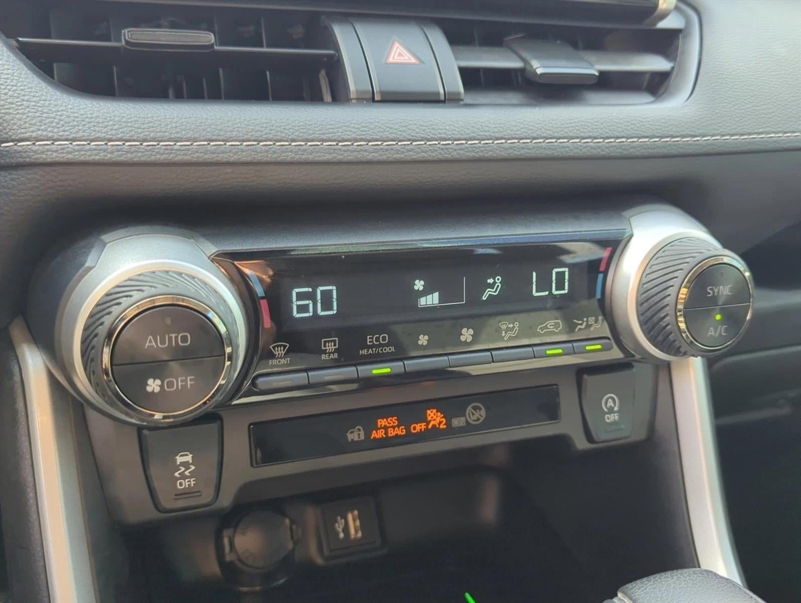2025 Toyota RAV4 XLE FWD (Natl)