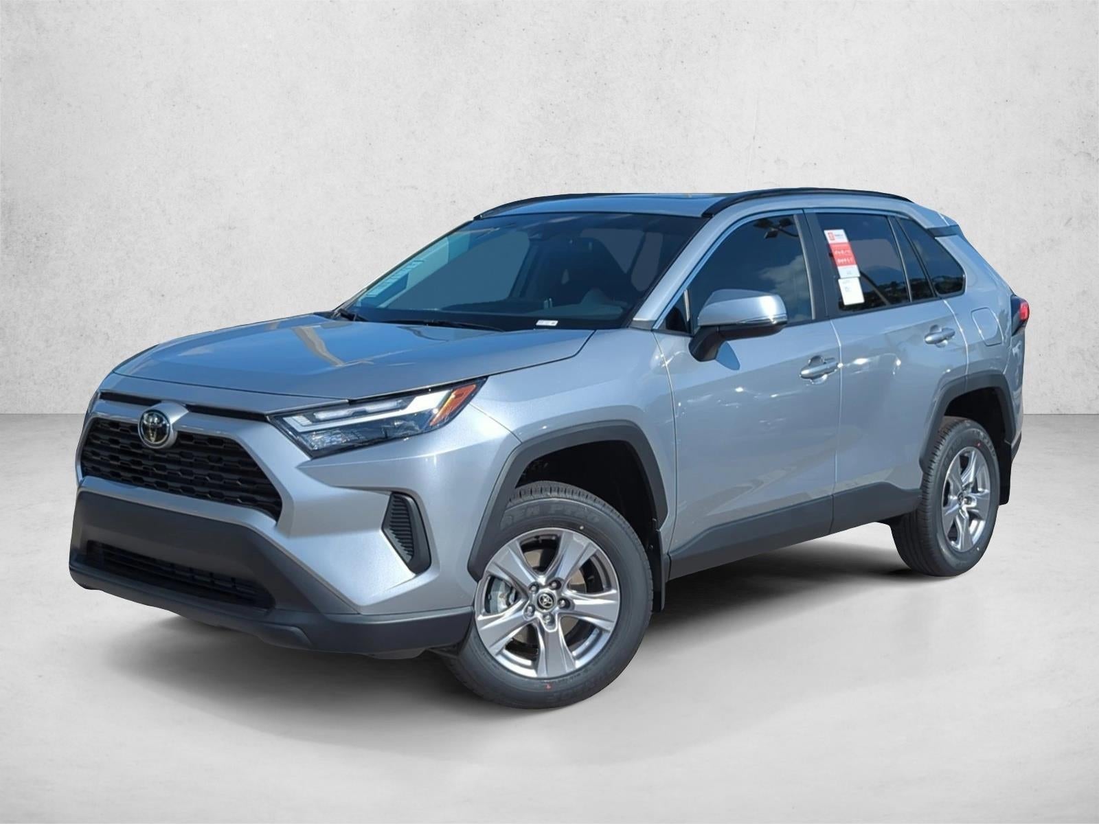 2025 Toyota RAV4 XLE FWD (GS)