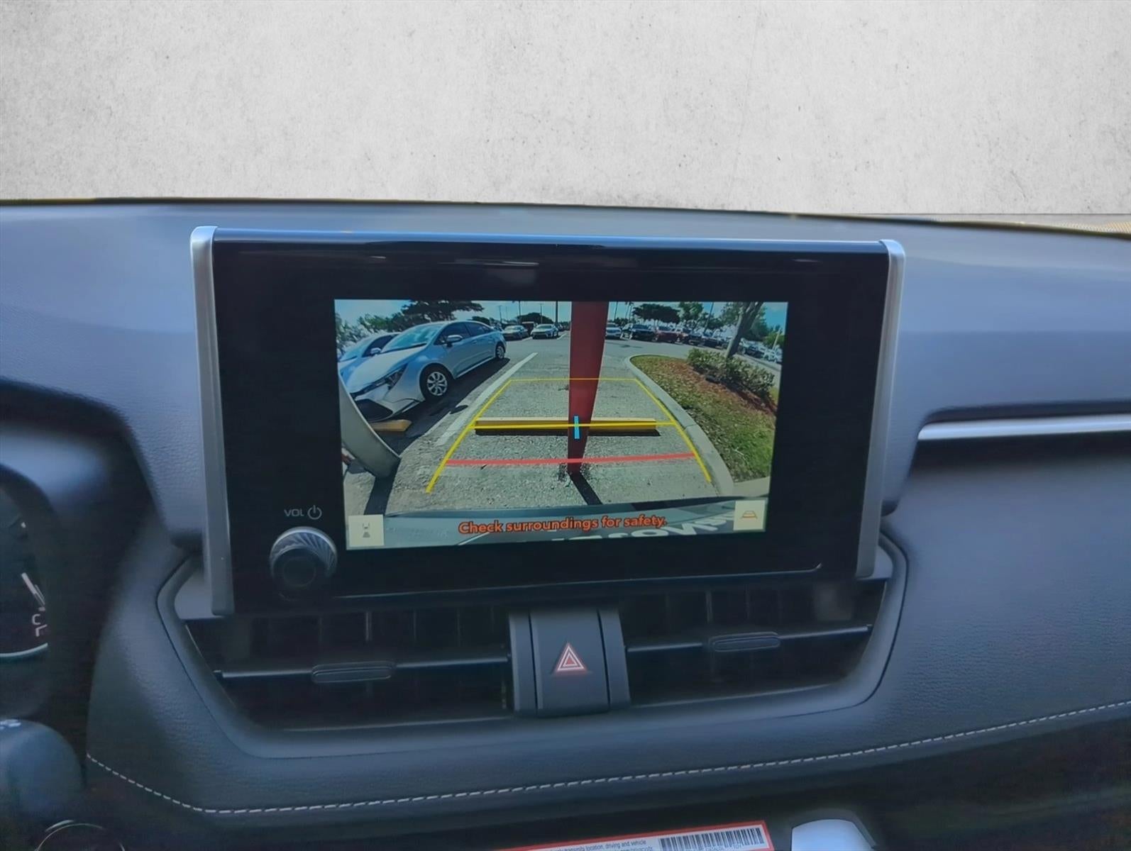 2025 Toyota RAV4 XLE FWD (GS)