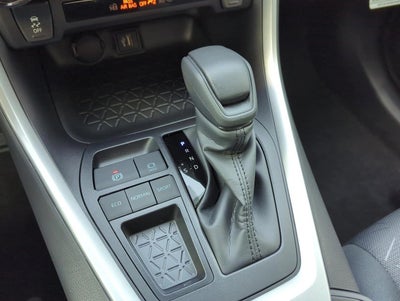 2025 Toyota RAV4 XLE FWD (GS)