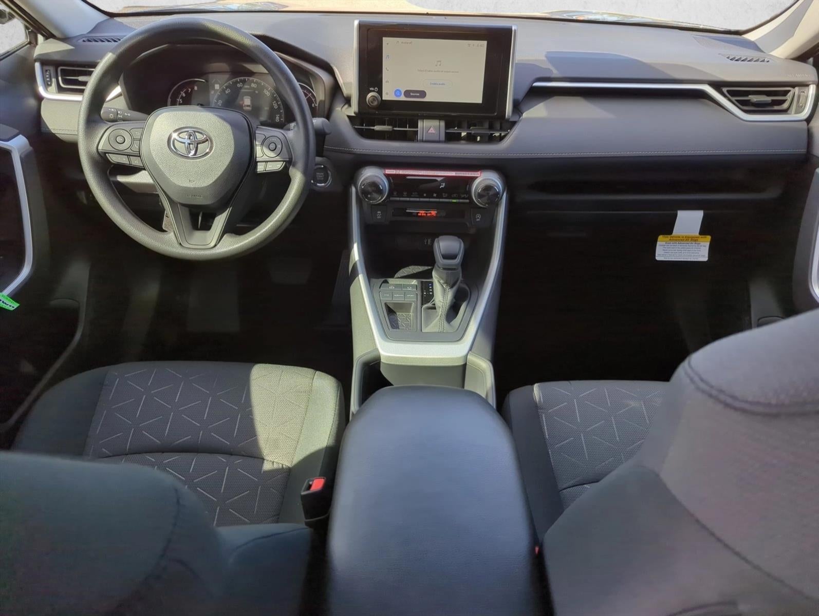 2025 Toyota RAV4 XLE FWD (GS)