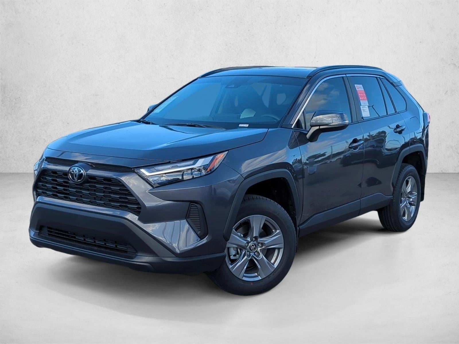 2025 Toyota RAV4 XLE FWD (GS)