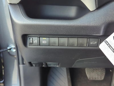 2025 Toyota RAV4 XLE FWD (GS)