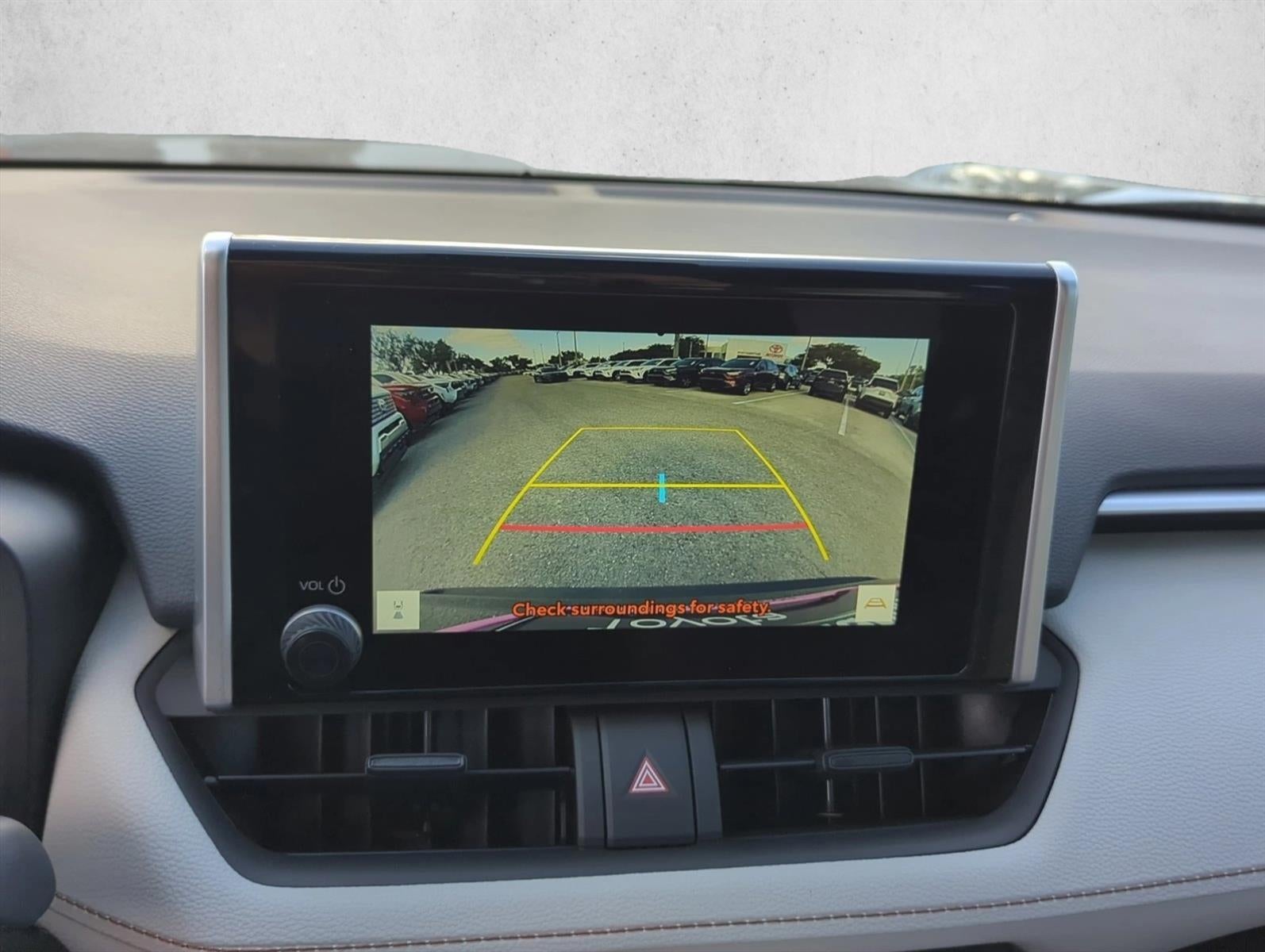 2025 Toyota RAV4 XLE FWD (GS)