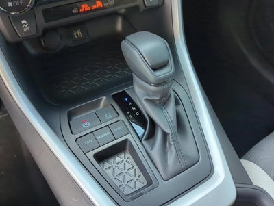 2025 Toyota RAV4 XLE FWD (GS)