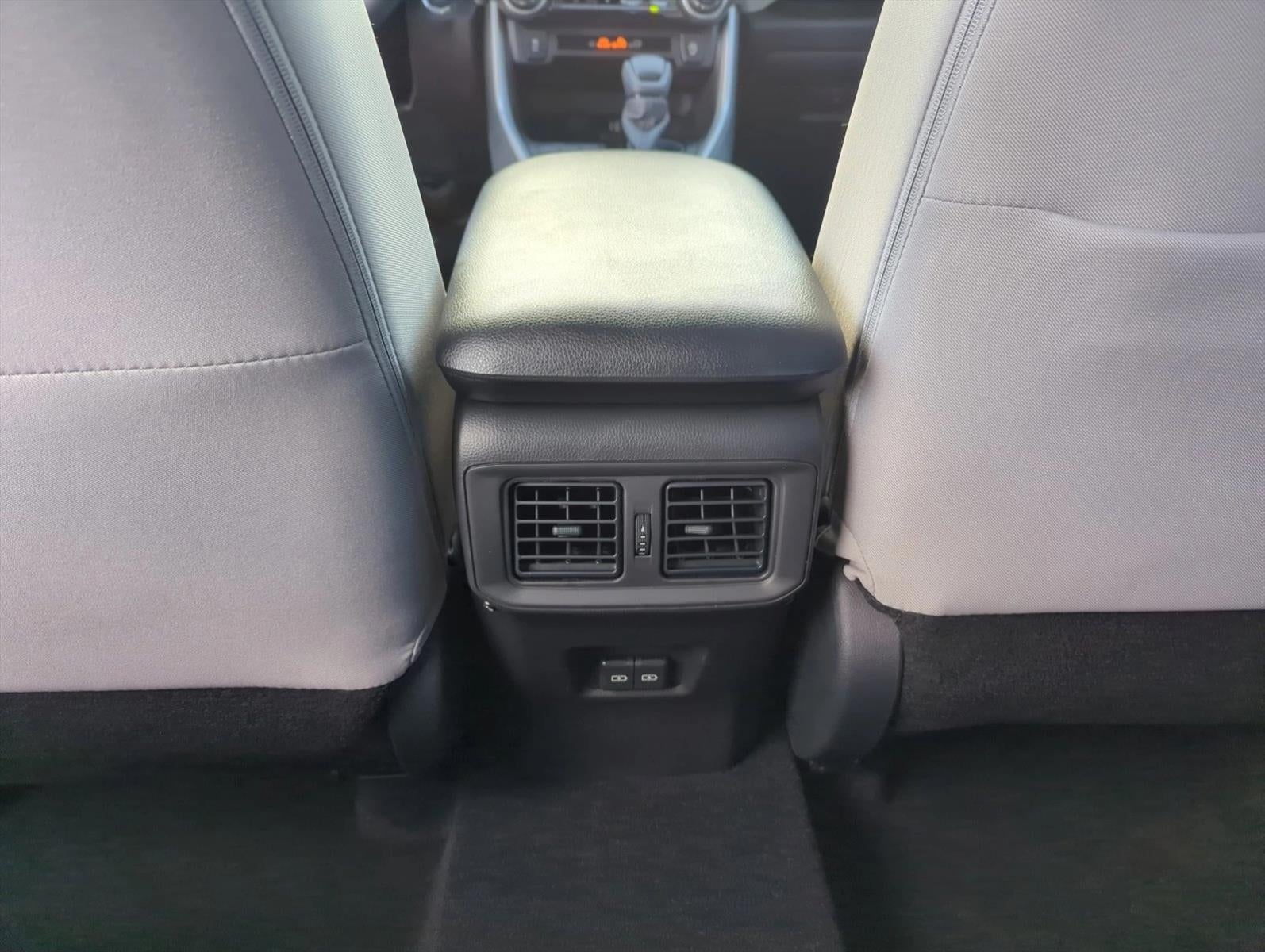 2025 Toyota RAV4 XLE FWD (GS)