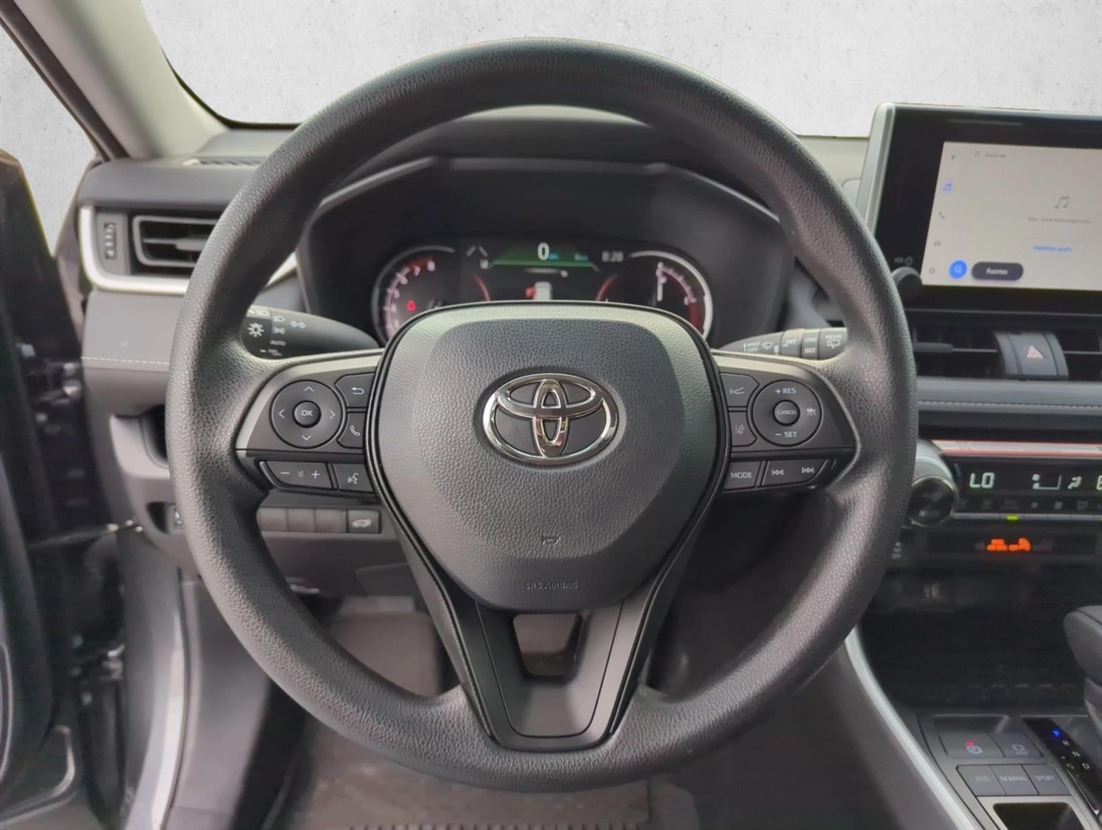 2025 Toyota RAV4 XLE FWD (GS)