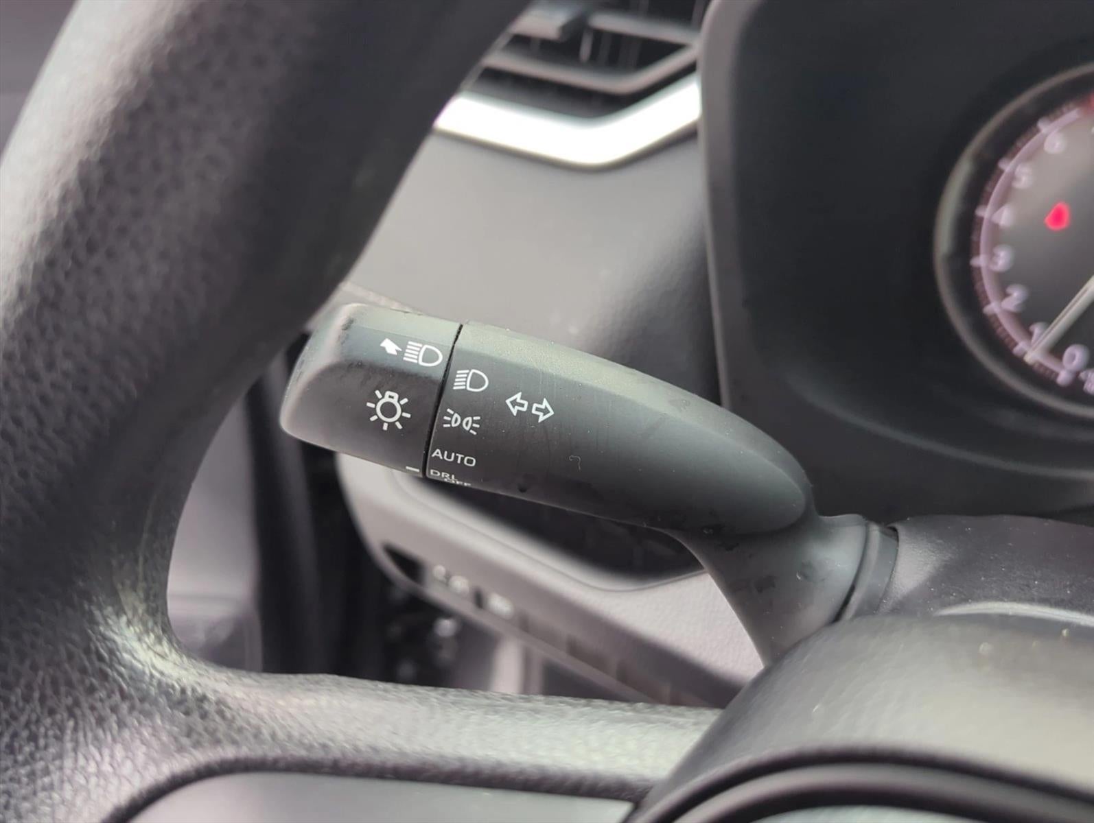 2025 Toyota RAV4 XLE FWD (GS)