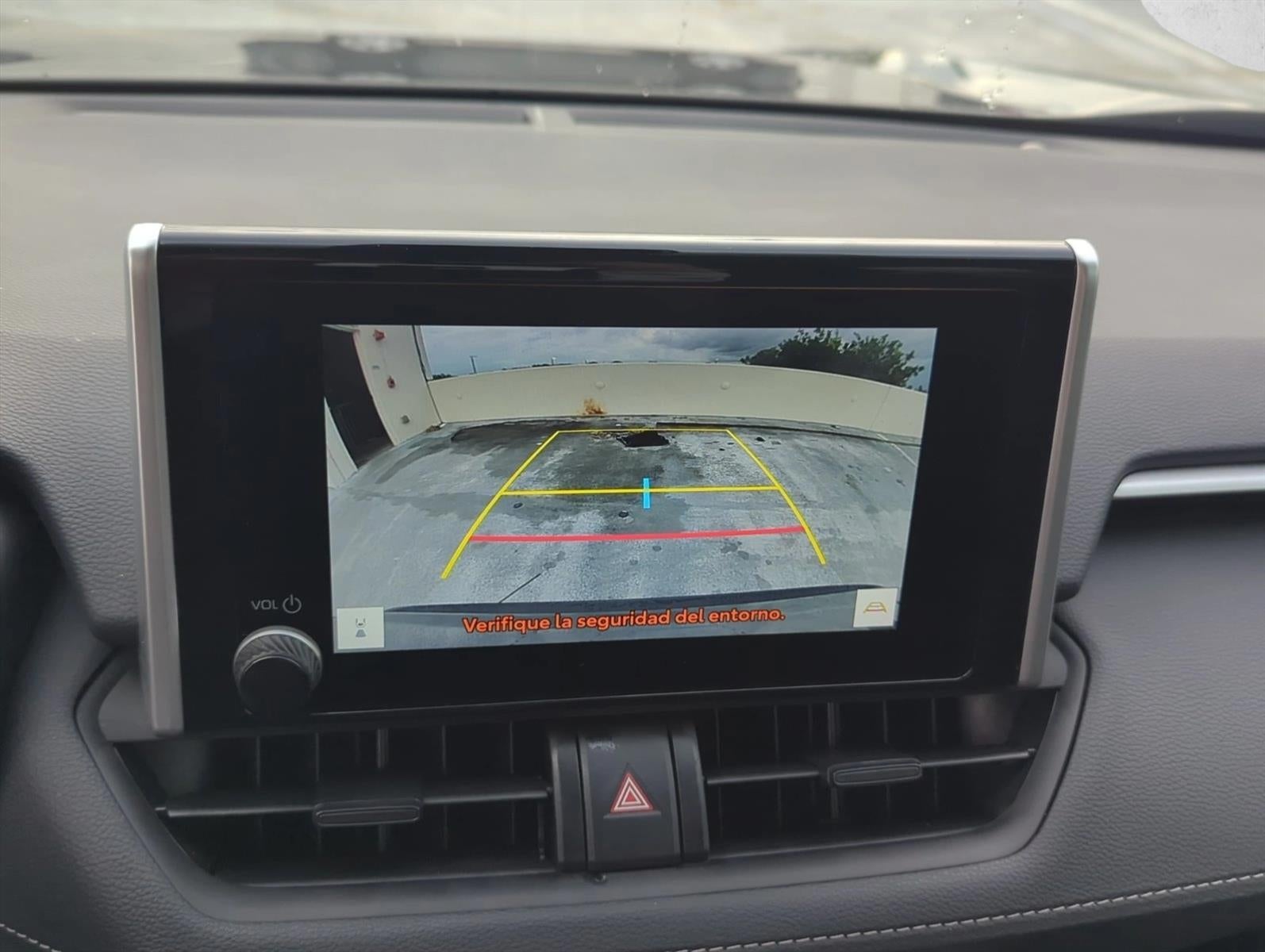 2025 Toyota RAV4 XLE FWD (GS)