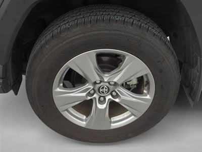2025 Toyota RAV4 XLE FWD (GS)