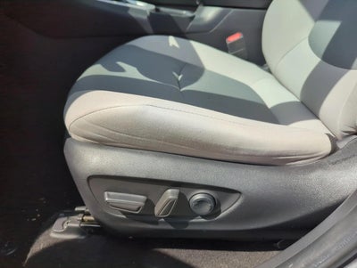 2022 Toyota RAV4 XLE FWD (GS)