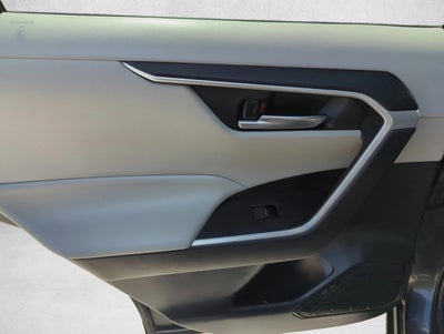 2022 Toyota RAV4 XLE FWD (GS)