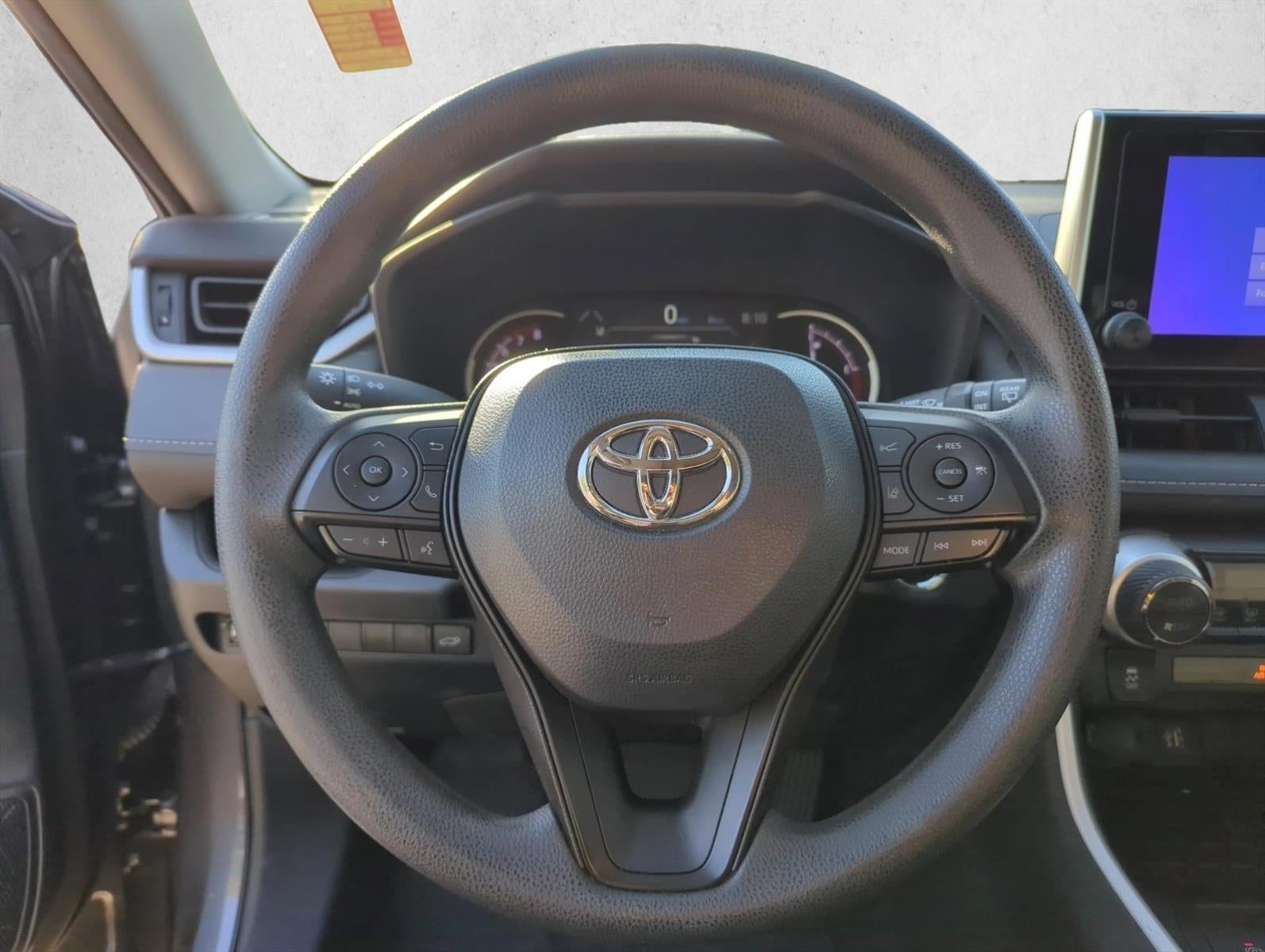 2023 Toyota RAV4 XLE FWD (GS)