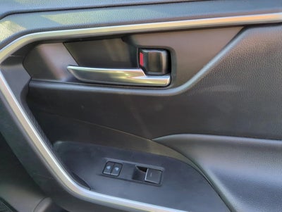 2023 Toyota RAV4 XLE FWD (GS)