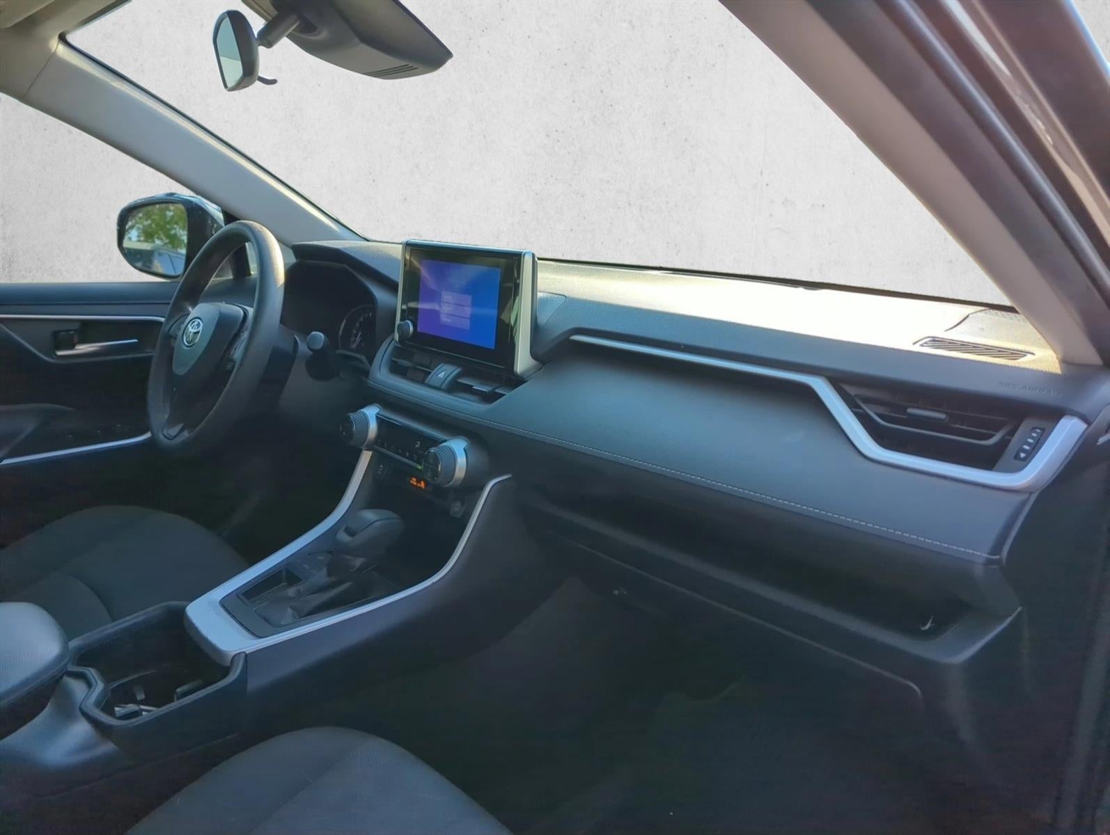 2023 Toyota RAV4 XLE FWD (GS)