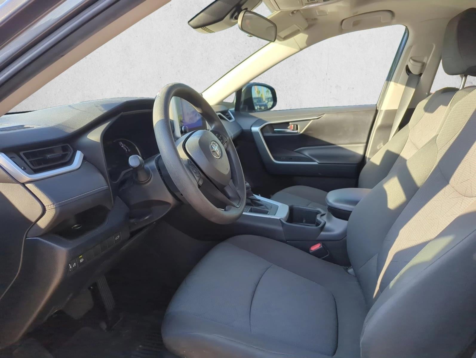 2023 Toyota RAV4 XLE FWD (GS)