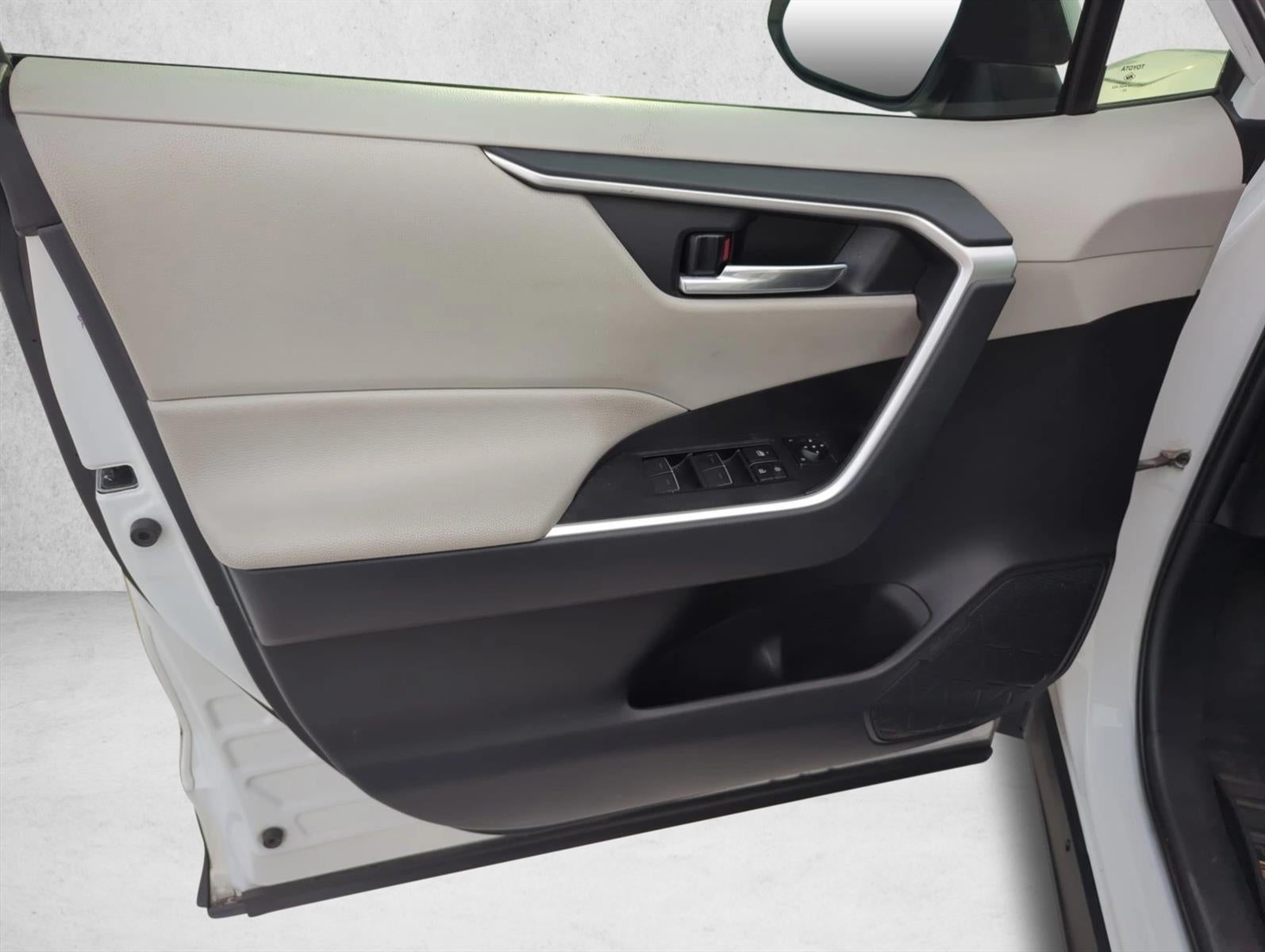 2024 Toyota RAV4 XLE FWD (Natl)