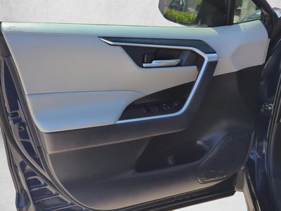 2025 Toyota RAV4 XLE FWD (Natl)