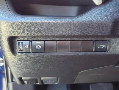 2025 Toyota RAV4 XLE FWD (Natl)