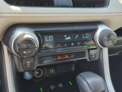 2025 Toyota RAV4 XLE FWD (Natl)